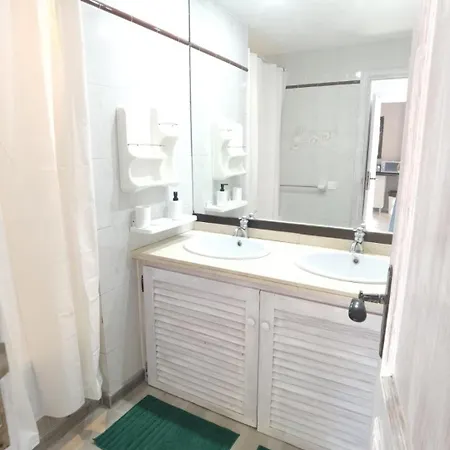 Club Paraiso Apartment *